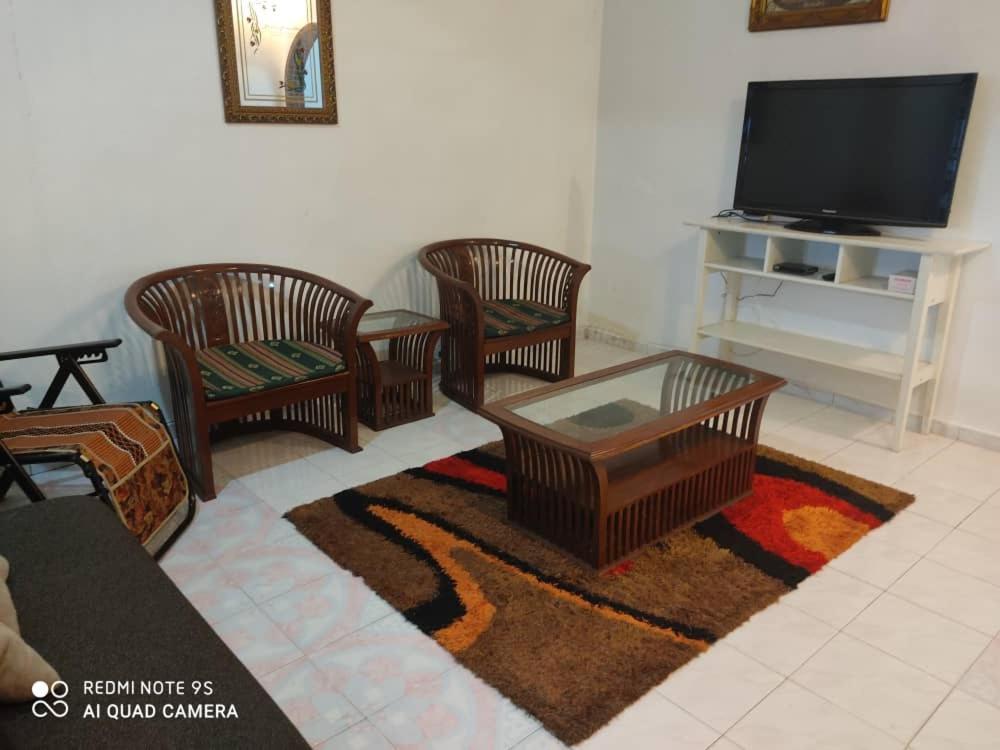 R&R Homestay Simpang Renggam Ngoại thất bức ảnh